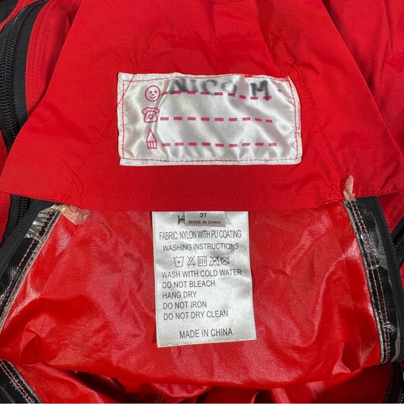 Hapiu Red Hooded Rainsuit 3T - Picture 3 of 3